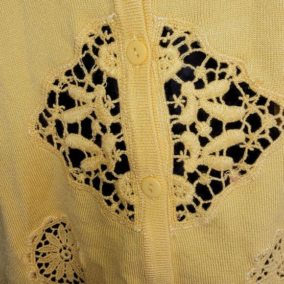 Neiman Marcus lace insert yellow button-up cardigan sweater Size XL - Picture 4 of 7
